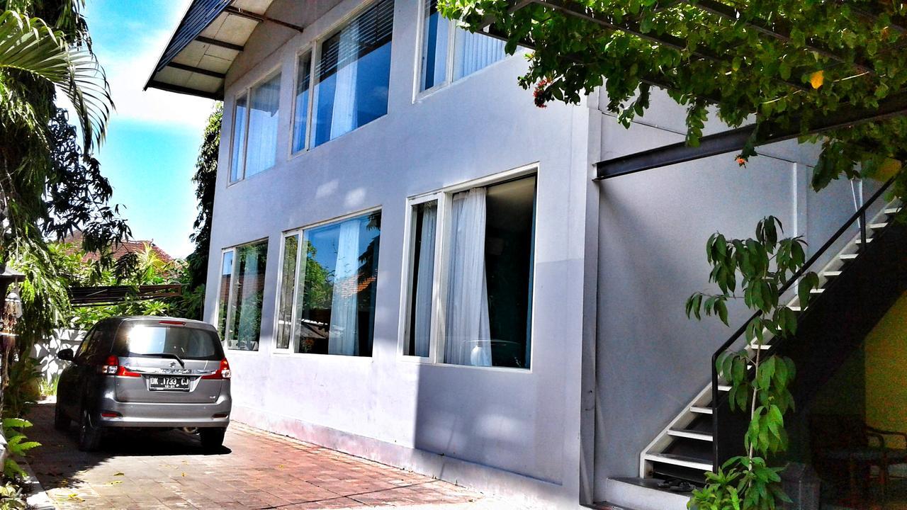 Matta Lodge Kuta Selatan エクステリア 写真