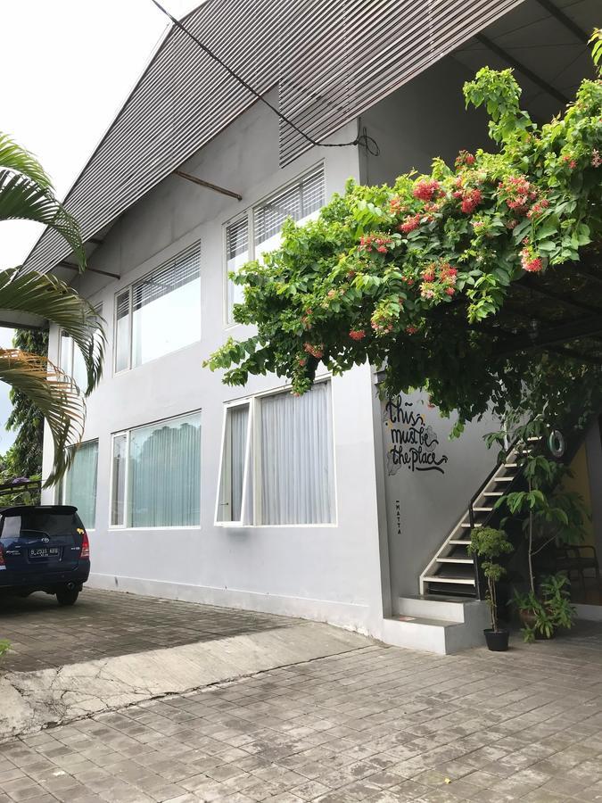Matta Lodge Kuta Selatan エクステリア 写真