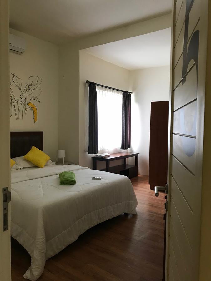 Matta Lodge Kuta Selatan エクステリア 写真
