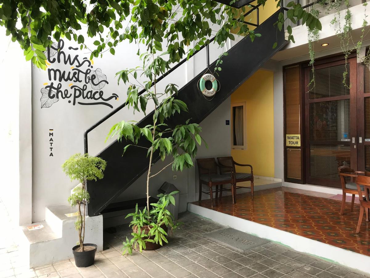 Matta Lodge Kuta Selatan エクステリア 写真